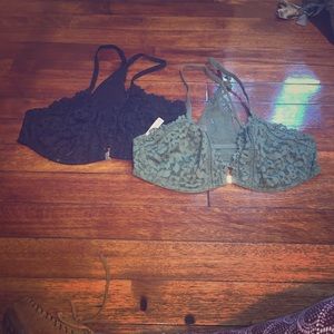 V Secret 36D racetrack bras